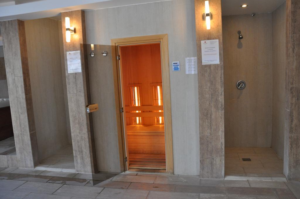 Aqua Wellness Apartments Hajduszoboszlo Ruang foto